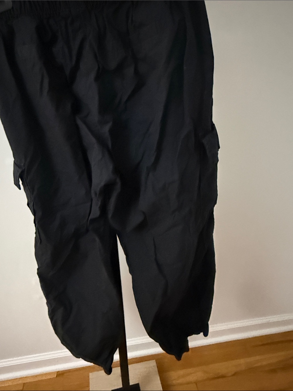 GAP Kids Black Cargo Pants - Picture 3 of 3